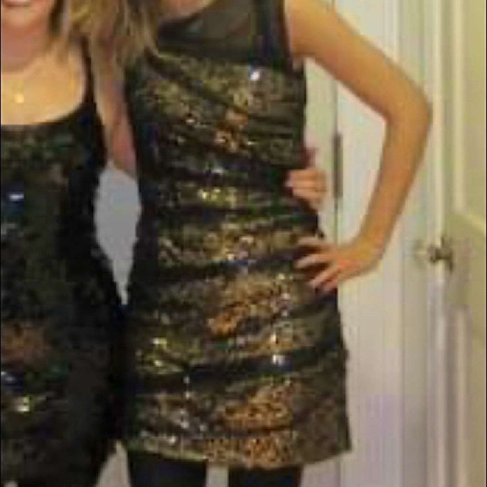 Cynthia Steffe Gold and Black Glam Sequin and Tulle Party Dress/Mini/Bodycon